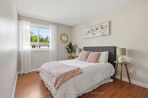 237 Steel Street Barrie ON L4M 2H1