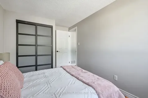 237 Steel Street Barrie ON L4M 2H1