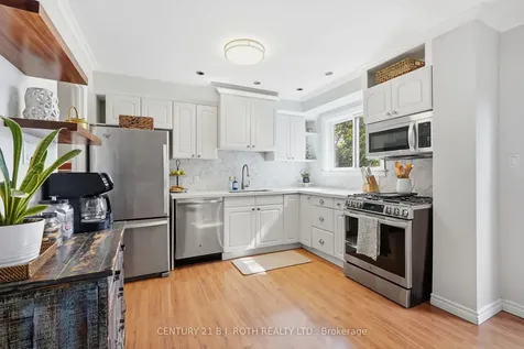 237 Steel Street Barrie ON L4M 2H1