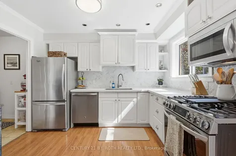 237 Steel Street Barrie ON L4M 2H1