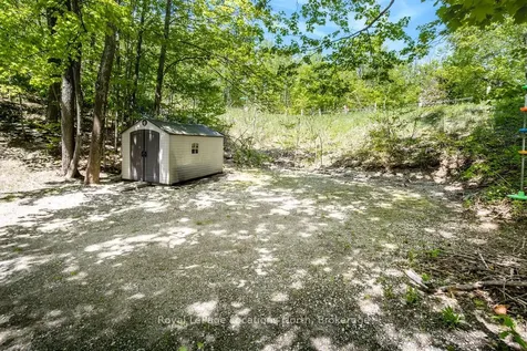 1 Iroquois Ridge Oro-medonte ON L0K 1E0