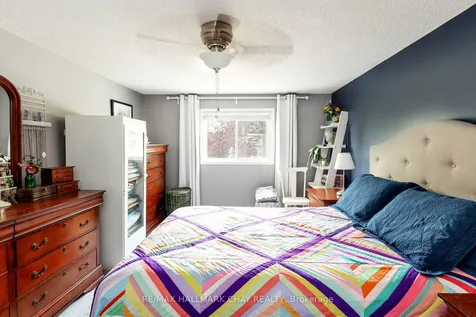 90 Laidlaw Drive Barrie ON L4N 7S2