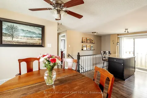 90 Laidlaw Drive Barrie ON L4N 7S2