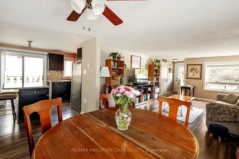 90 Laidlaw Drive Barrie ON L4N 7S2