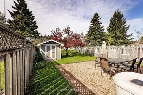 90 Laidlaw Drive Barrie ON L4N 7S2