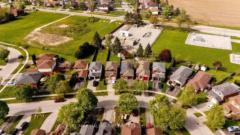 90 Laidlaw Drive Barrie ON L4N 7S2
