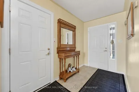 13 Bronte Crescent Barrie ON L4N 5B8