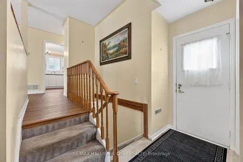 13 Bronte Crescent Barrie ON L4N 5B8
