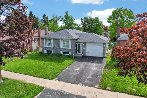 13 Bronte Crescent Barrie ON L4N 5B8