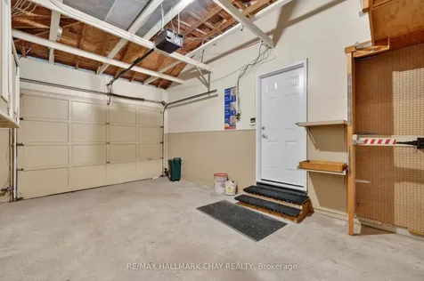 13 Bronte Crescent Barrie ON L4N 5B8