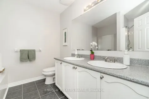 84 Pickett Crescent Barrie ON L4N 8B9