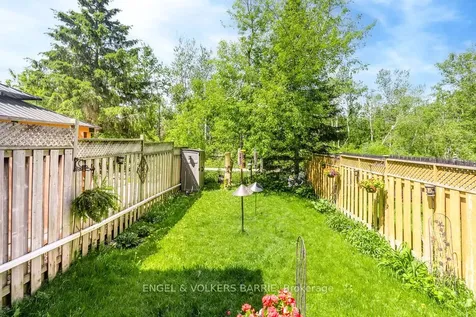 84 Pickett Crescent Barrie ON L4N 8B9
