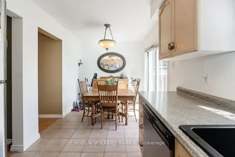 47 Pickett Crescent Barrie ON L4N 8B7