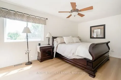 47 Pickett Crescent Barrie ON L4N 8B7