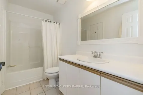 47 Pickett Crescent Barrie ON L4N 8B7
