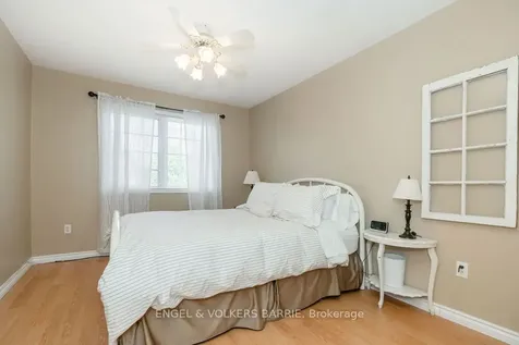 47 Pickett Crescent Barrie ON L4N 8B7