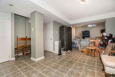 47 Pickett Crescent Barrie ON L4N 8B7