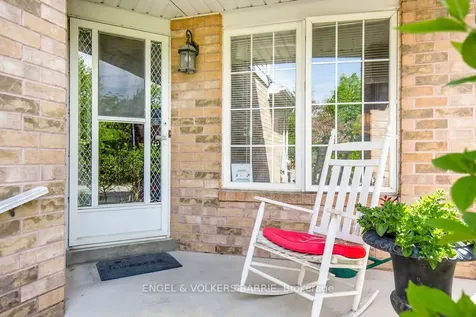 47 Pickett Crescent Barrie ON L4N 8B7