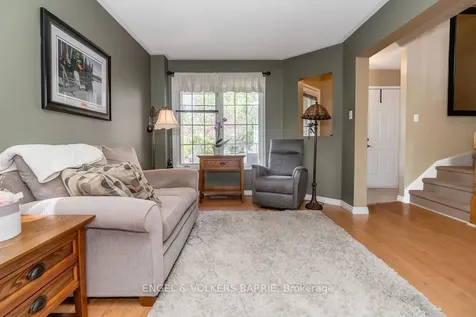 47 Pickett Crescent Barrie ON L4N 8B7