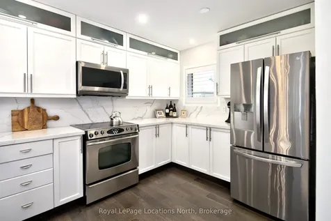 417 Mariners Way Collingwood ON L9Y 5C7