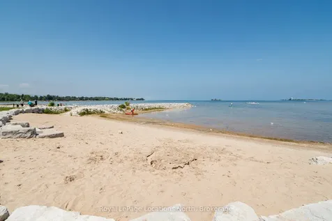 417 Mariners Way Collingwood ON L9Y 5C7