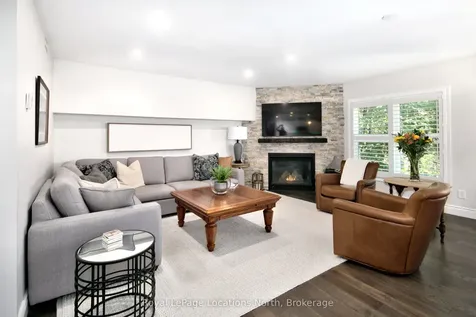 417 Mariners Way Collingwood ON L9Y 5C7