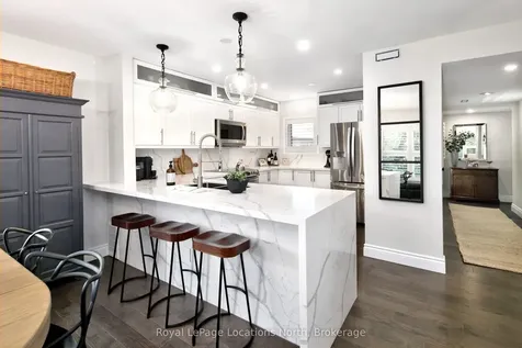 417 Mariners Way Collingwood ON L9Y 5C7