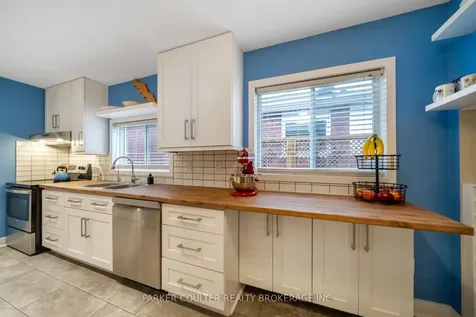 138 Benson Drive Barrie ON L4N 7Y3