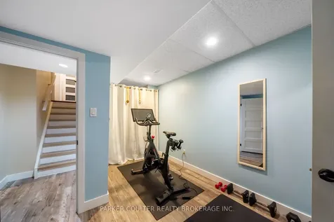 138 Benson Drive Barrie ON L4N 7Y3