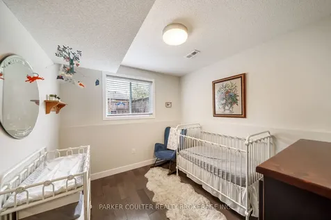 138 Benson Drive Barrie ON L4N 7Y3