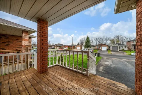 138 Benson Drive Barrie ON L4N 7Y3