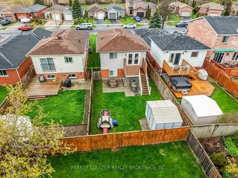 138 Benson Drive Barrie ON L4N 7Y3