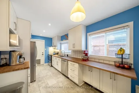 138 Benson Drive Barrie ON L4N 7Y3