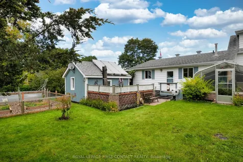 204 Dominion Drive Clearview ON L0M 1S0