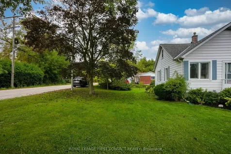 204 Dominion Drive Clearview ON L0M 1S0