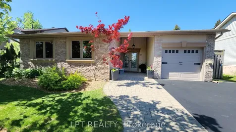 34 Noam Drive Barrie ON L4N 4P1