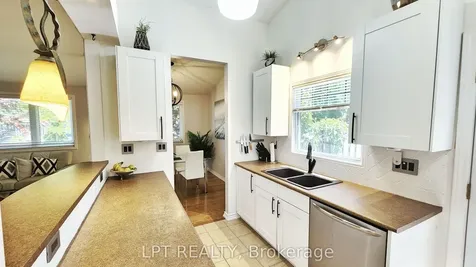 34 Noam Drive Barrie ON L4N 4P1