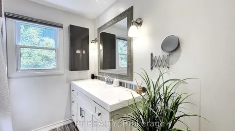 34 Noam Drive Barrie ON L4N 4P1