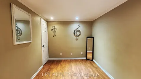 34 Noam Drive Barrie ON L4N 4P1
