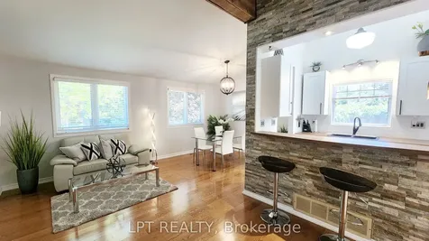 34 Noam Drive Barrie ON L4N 4P1