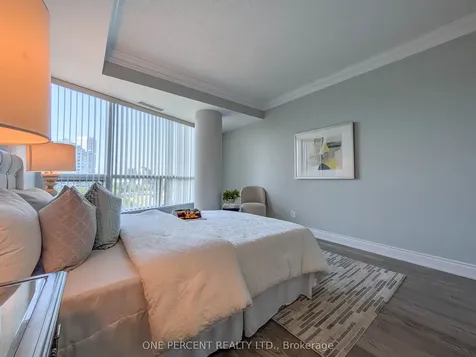 33 Ellen Street Barrie ON L4N 6E9