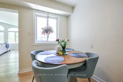 21 Belcourt Avenue Barrie ON L4M 4E2