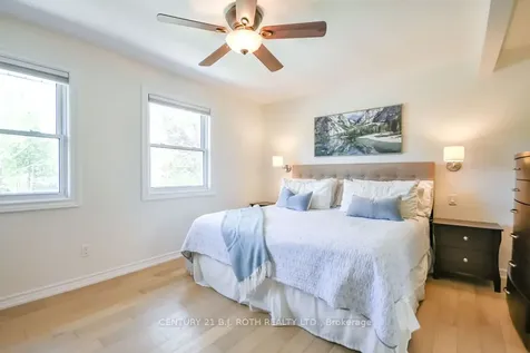 21 Belcourt Avenue Barrie ON L4M 4E2