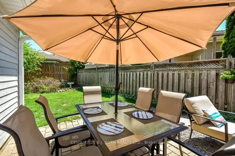 21 Belcourt Avenue Barrie ON L4M 4E2