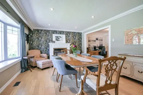 21 Belcourt Avenue Barrie ON L4M 4E2