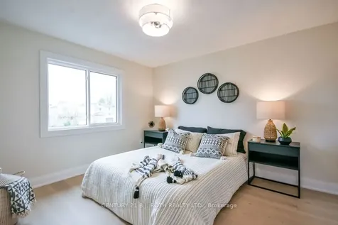 20 Hadden Crescent Barrie ON L4M 6G6