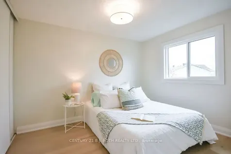 20 Hadden Crescent Barrie ON L4M 6G6