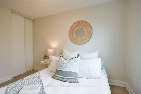 20 Hadden Crescent Barrie ON L4M 6G6