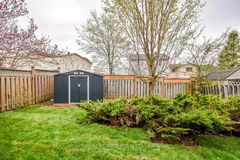 20 Hadden Crescent Barrie ON L4M 6G6