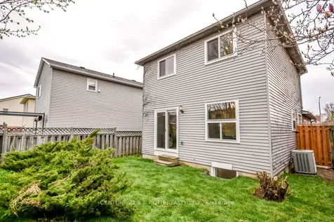 20 Hadden Crescent Barrie ON L4M 6G6